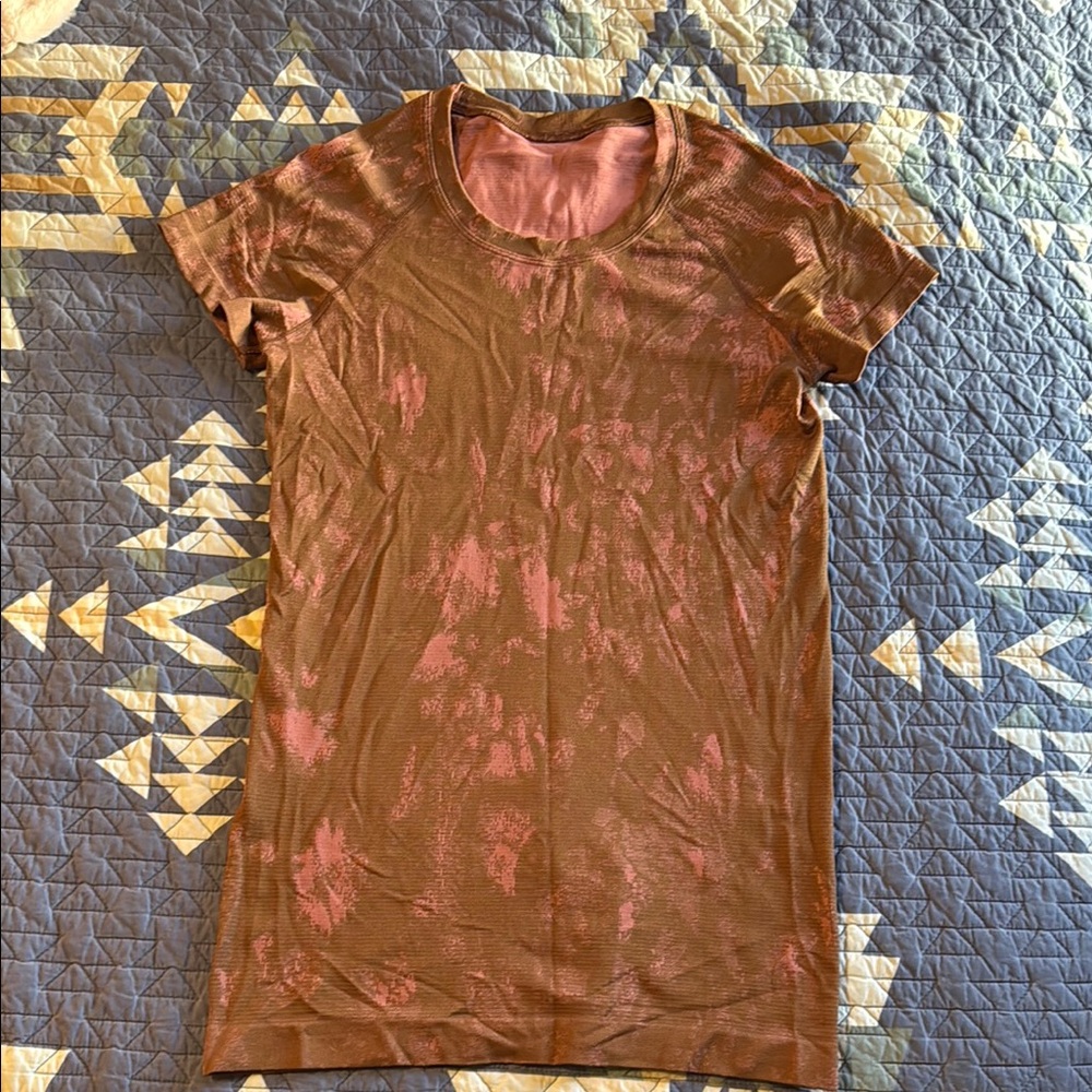GUC women’s lululemon swiftly short sleeve size 6